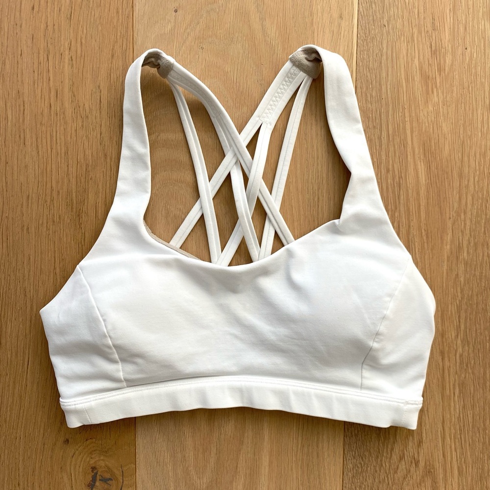 Lululemon Free To Be Serene bra white size 4